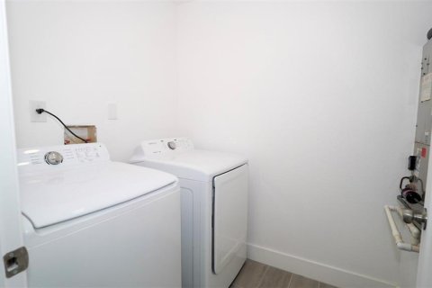Condo in Orlando, Florida, 2 bedrooms № 2110271 - photo 19