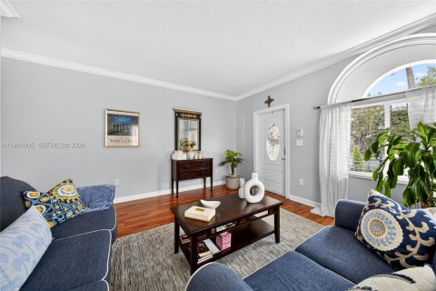 House in Miami, Florida 4 bedrooms № 2023208 - photo 7