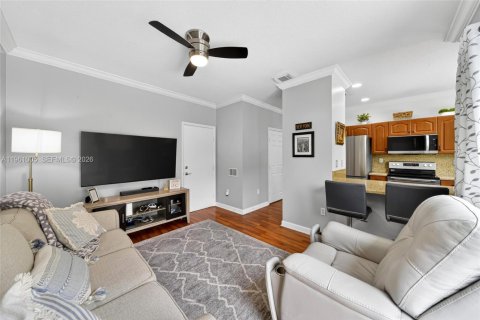 House in Miami, Florida 4 bedrooms № 2023208 - photo 20