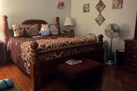 Townhouse in Tamarac, Florida 3 bedrooms, 162.49 sq.m. № 2083289 - photo 11