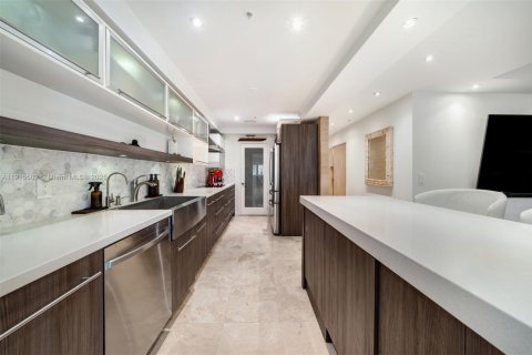 Touwnhouse à vendre à Miami Beach, Floride: 3 chambres, 245.26 m2 № 1973785 - photo 4