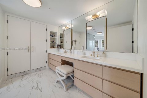 Touwnhouse à vendre à Miami Beach, Floride: 3 chambres, 245.26 m2 № 1973785 - photo 8