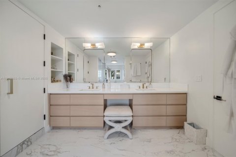 Touwnhouse à vendre à Miami Beach, Floride: 3 chambres, 245.26 m2 № 1973785 - photo 9