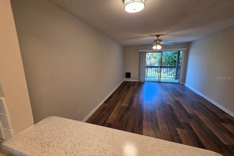 Condo in Tampa, Florida, 2 bedrooms  № 1848719 - photo 5