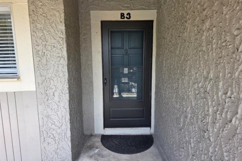 Condo in Tampa, Florida, 2 bedrooms  № 1848719 - photo 1