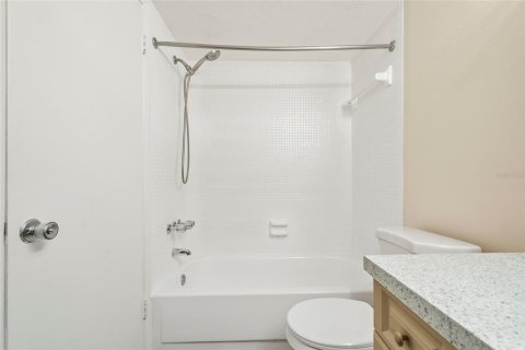 Condo in Tampa, Florida, 2 bedrooms  № 1848719 - photo 14