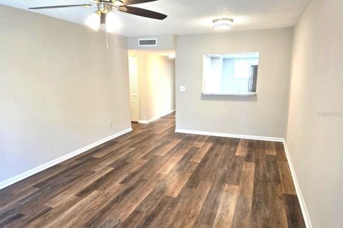 Condo in Tampa, Florida, 2 bedrooms  № 1848719 - photo 4