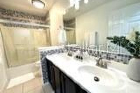 House in Davenport, Florida 3 bedrooms, 123.37 sq.m. № 2218156 - photo 19