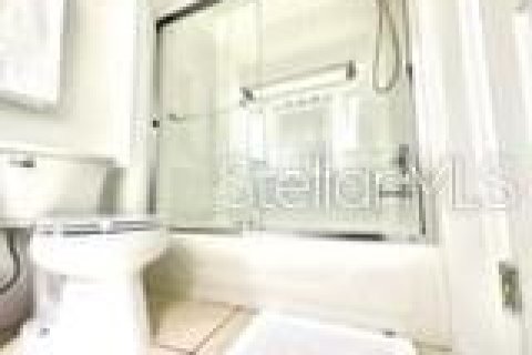 House in Davenport, Florida 3 bedrooms, 123.37 sq.m. № 2218156 - photo 6