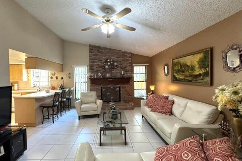 House in Tampa, Florida 3 bedrooms, 203.27 sq.m. № 1846984 - photo 8