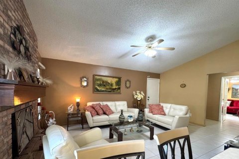 House in Tampa, Florida 3 bedrooms, 203.27 sq.m. № 1846984 - photo 10