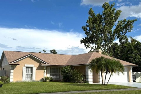 House in Tampa, Florida 3 bedrooms, 203.27 sq.m. № 1846984 - photo 2