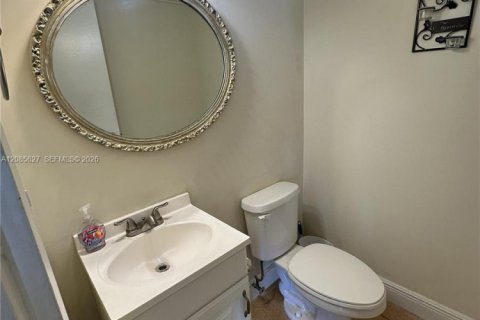 Copropriété à louer à Sunny Isles Beach, Floride: 1 chambre, 67.35 m2 № 2360151 - photo 8