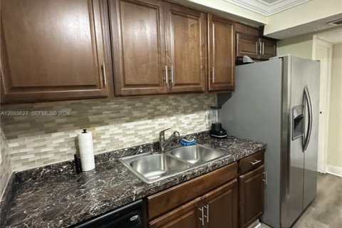 Copropriété à louer à Sunny Isles Beach, Floride: 1 chambre, 67.35 m2 № 2360151 - photo 5