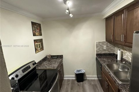 Copropriété à louer à Sunny Isles Beach, Floride: 1 chambre, 67.35 m2 № 2360151 - photo 4