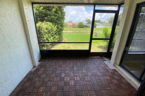 Townhouse in Kissimmee, Florida 3 bedrooms, 136.66 sq.m. № 2266477 - photo 25