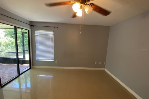 Townhouse in Kissimmee, Florida 3 bedrooms, 136.66 sq.m. № 2266477 - photo 14