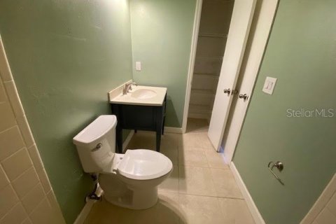 Townhouse in Kissimmee, Florida 3 bedrooms, 136.66 sq.m. № 2266477 - photo 18