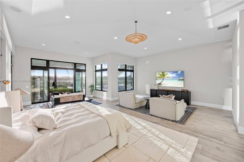 House in Weston, Florida 7 bedrooms, 837.89 sq.m. № 1839211 - photo 25