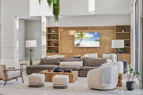 House in Weston, Florida 7 bedrooms, 837.89 sq.m. № 1839211 - photo 8