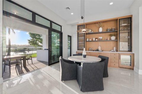 House in Weston, Florida 7 bedrooms, 837.89 sq.m. № 1839211 - photo 19