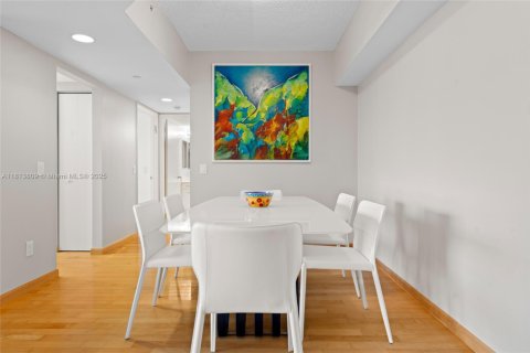 Купить кондоминиум в Авентура, Флорида 2 спальни, 140.28м2, № 2014694 - фото 5