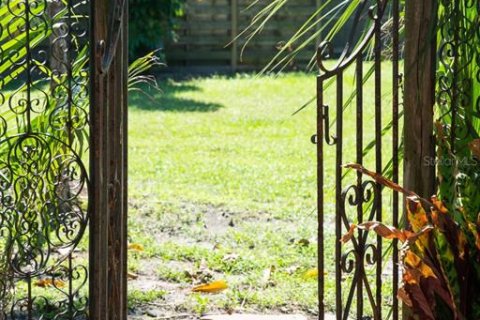 Casa en venta en Bradenton, Florida, 5 dormitorios, 274.15 m2 № 2426031 - foto 11