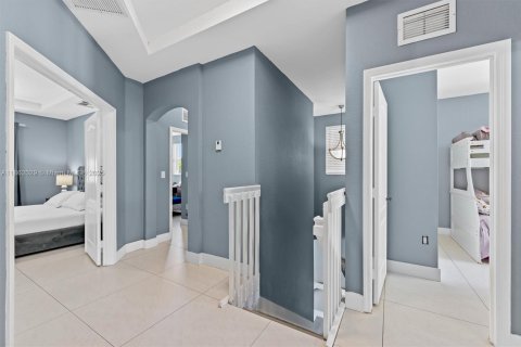 Купить виллу или дом в Дорал, Флорида 5 спален, 218.78м2, № 1891020 - фото 23