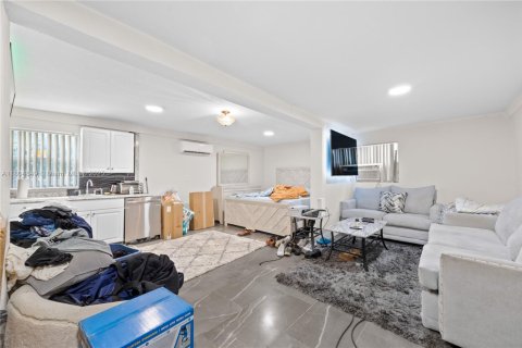 Casa en venta en North Miami, Florida, 2 dormitorios, 137.22 m2 № 1700988 - foto 17