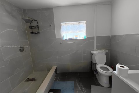 Casa en venta en North Miami, Florida, 2 dormitorios, 137.22 m2 № 1700988 - foto 6