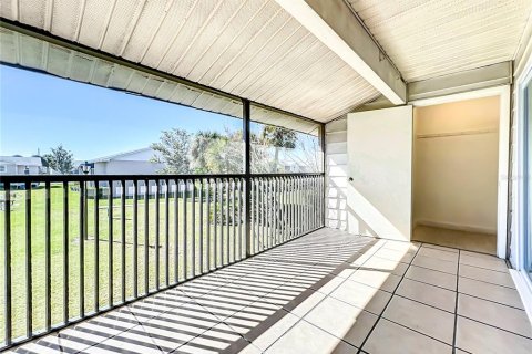 Copropriété à vendre à Orlando, Floride: 4 chambres, 109.44 m2 № 2141782 - photo 24