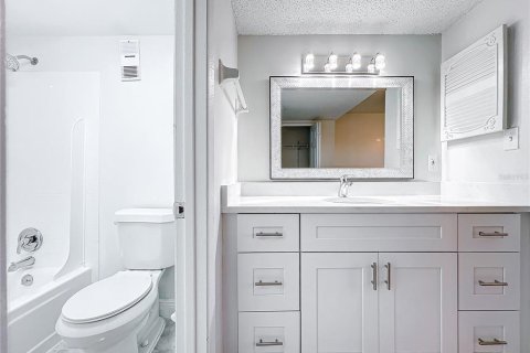 Copropriété à vendre à Orlando, Floride: 4 chambres, 109.44 m2 № 2141782 - photo 14