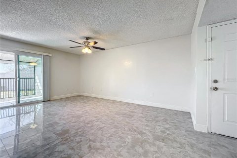 Copropriété à vendre à Orlando, Floride: 4 chambres, 109.44 m2 № 2141782 - photo 6