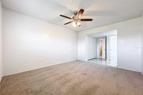 Copropriété à vendre à Orlando, Floride: 4 chambres, 109.44 m2 № 2141782 - photo 11