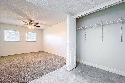 Copropriété à vendre à Orlando, Floride: 4 chambres, 109.44 m2 № 2141782 - photo 12