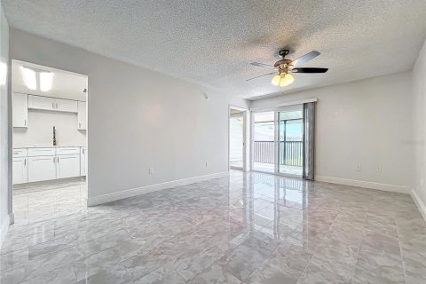 Copropriété à vendre à Orlando, Floride: 4 chambres, 109.44 m2 № 2141782 - photo 7