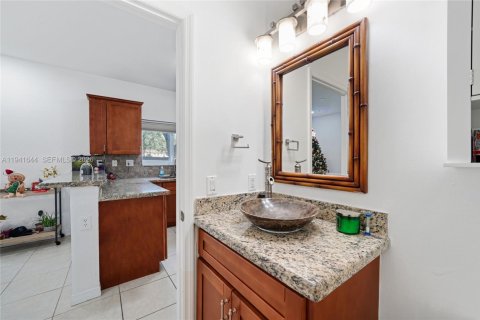 Casa en venta en Miramar, Florida, 3 dormitorios, 157.93 m2 № 1999735 - foto 11