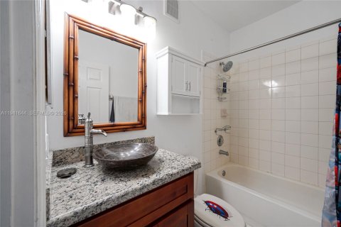 Casa en venta en Miramar, Florida, 3 dormitorios, 157.93 m2 № 1999735 - foto 27