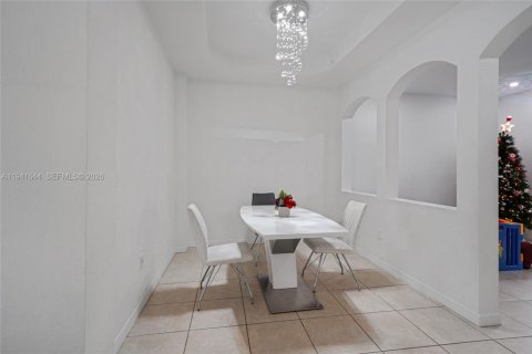 Casa en venta en Miramar, Florida, 3 dormitorios, 157.93 m2 № 1999735 - foto 5