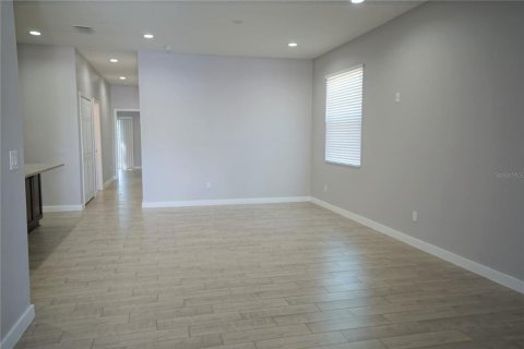 Appartement à louer à Tampa, Floride: 3 chambres, 120.12 m2 № 2404649 - photo 2