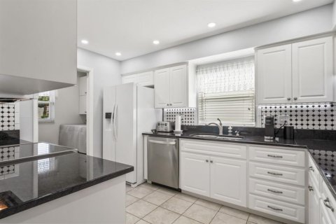 Casa en venta en Port Richey, Florida, 2 dormitorios, 115.94 m2 № 1803917 - foto 13