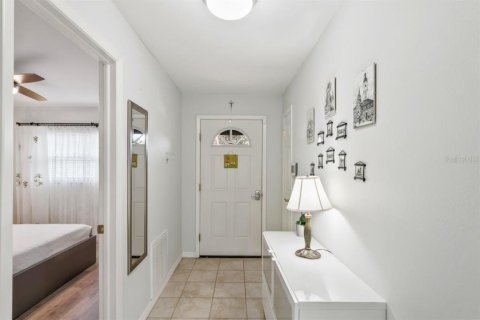 Casa en venta en Port Richey, Florida, 2 dormitorios, 115.94 m2 № 1803917 - foto 4