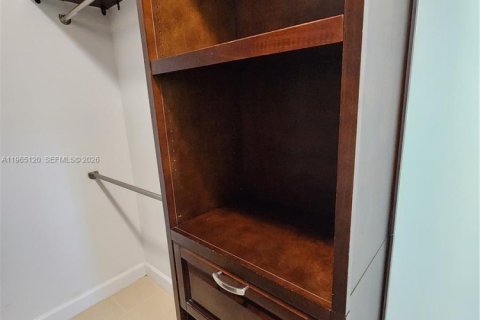 Adosado en venta en Miami, Florida, 3 dormitorios, 133.04 m2 № 2029624 - foto 30