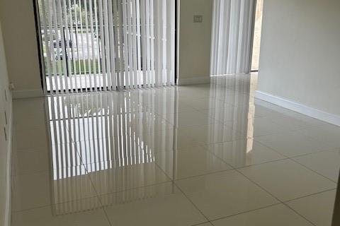 Condo in Pompano Beach, Florida, 1 bedroom № 2082012 - photo 23