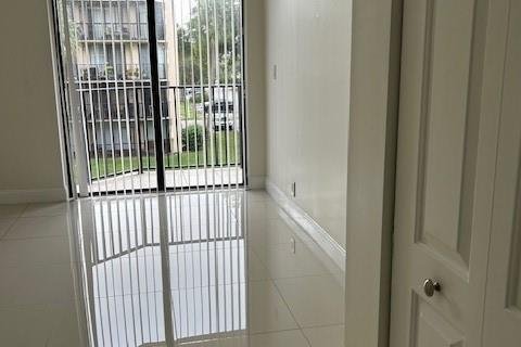 Condo in Pompano Beach, Florida, 1 bedroom № 2082012 - photo 22