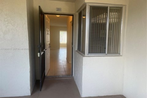 Condo in Lake Worth, Florida, 2 bedrooms  № 2033135