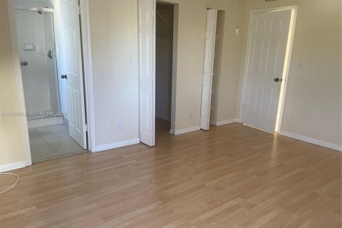 Copropriété à louer à Lake Worth, Floride: 2 chambres, 100.33 m2 № 2033135 - photo 8