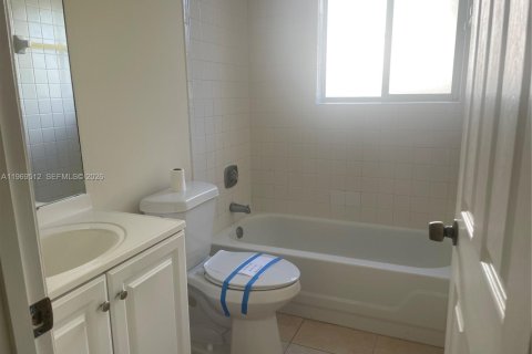 Copropriété à louer à Lake Worth, Floride: 2 chambres, 100.33 m2 № 2033135 - photo 5