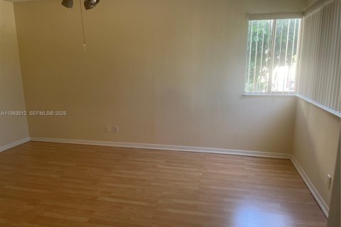 Copropriété à louer à Lake Worth, Floride: 2 chambres, 100.33 m2 № 2033135 - photo 6