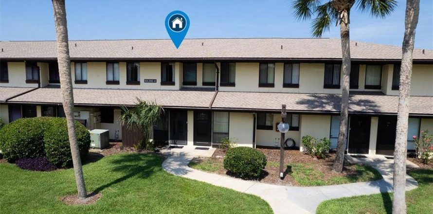 Condominio en Palm Coast, Florida, 2 dormitorios № 1871076